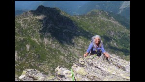 13h36-Claire-emerge-de-la-Tour.jpg