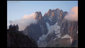 0-21h17-Refuge-Envers-Drus-Verte.jpg