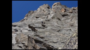 12h11-Sommet-loin-Waiting-PY+Den.jpg