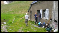 13h46-Y-a--du-monde-au-refuge.jpg
