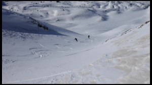 14h22-Claire-skie-couloir-W-colu.JPG